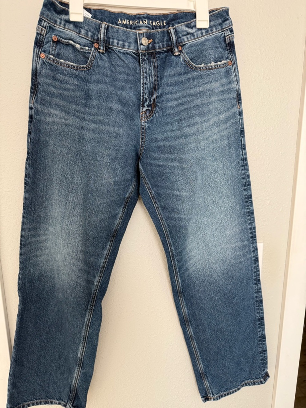 American Eagle Outfitters Women’s Low Rise Baggy Straight-Leg Jeans
